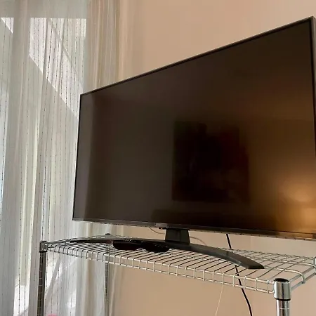 Apartment 1d Brand New Downtown Sevilla, Azofaifo Street