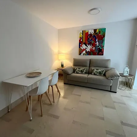 Apartment 1d Brand New Downtown Sevilla, Azofaifo Street *